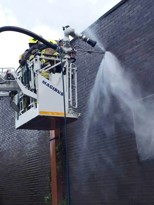 brand_tennishalle_erkrath_einsatz_von_co