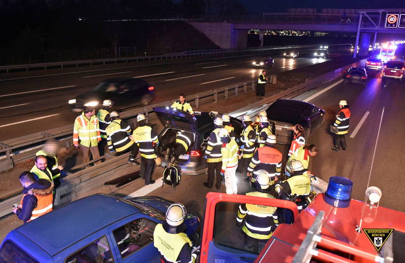 muenchen_tesla-fahrer_rettet_leben_auf_d