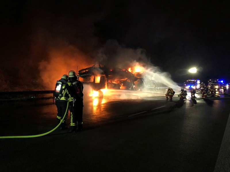 bruchsal_autotransporter_mit_sieben_fahr