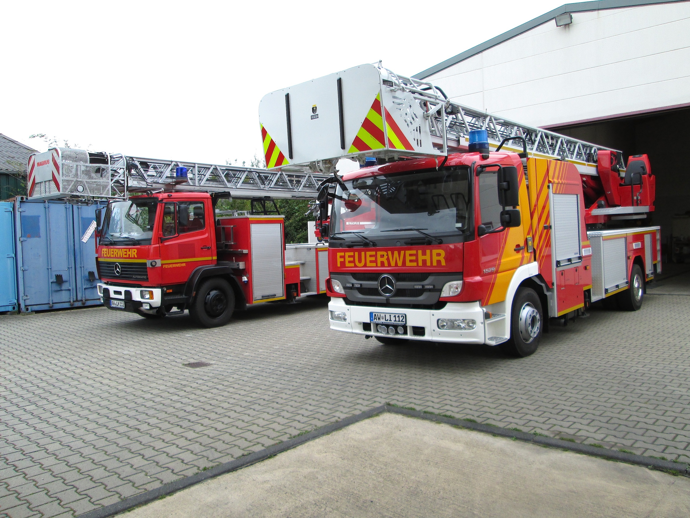 Verkaufe DLK23 12 N B IVECO Magirus Drehleiter Mit Rettungskorb verkaufe-dlk23-12-n-b-iveco-magirus-drehleiter-mit-rettungskorb