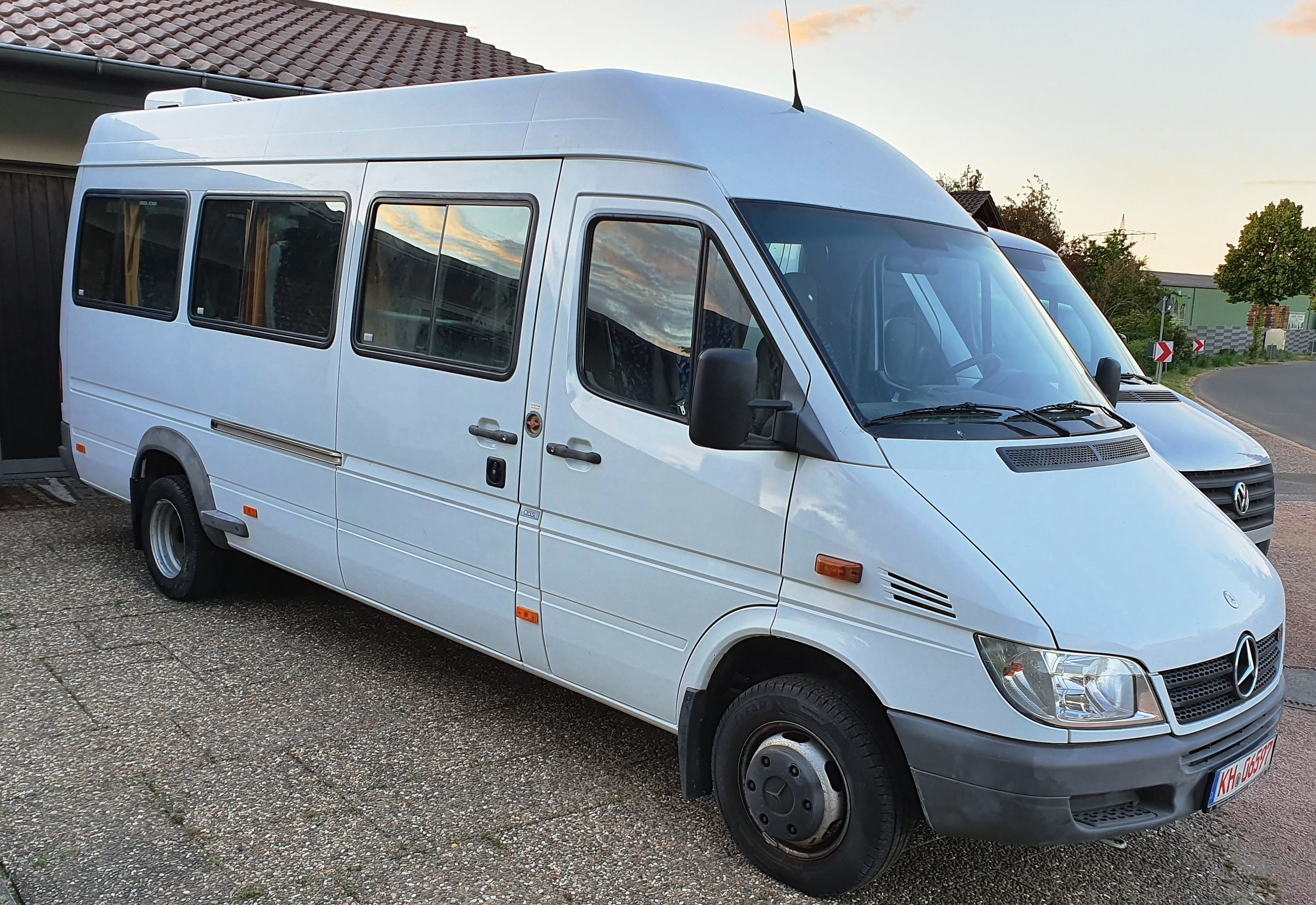 Mercedes Benz Sprinter 413 CDI HOCHDACH 20 Sitzplätze EXTRA LANGER