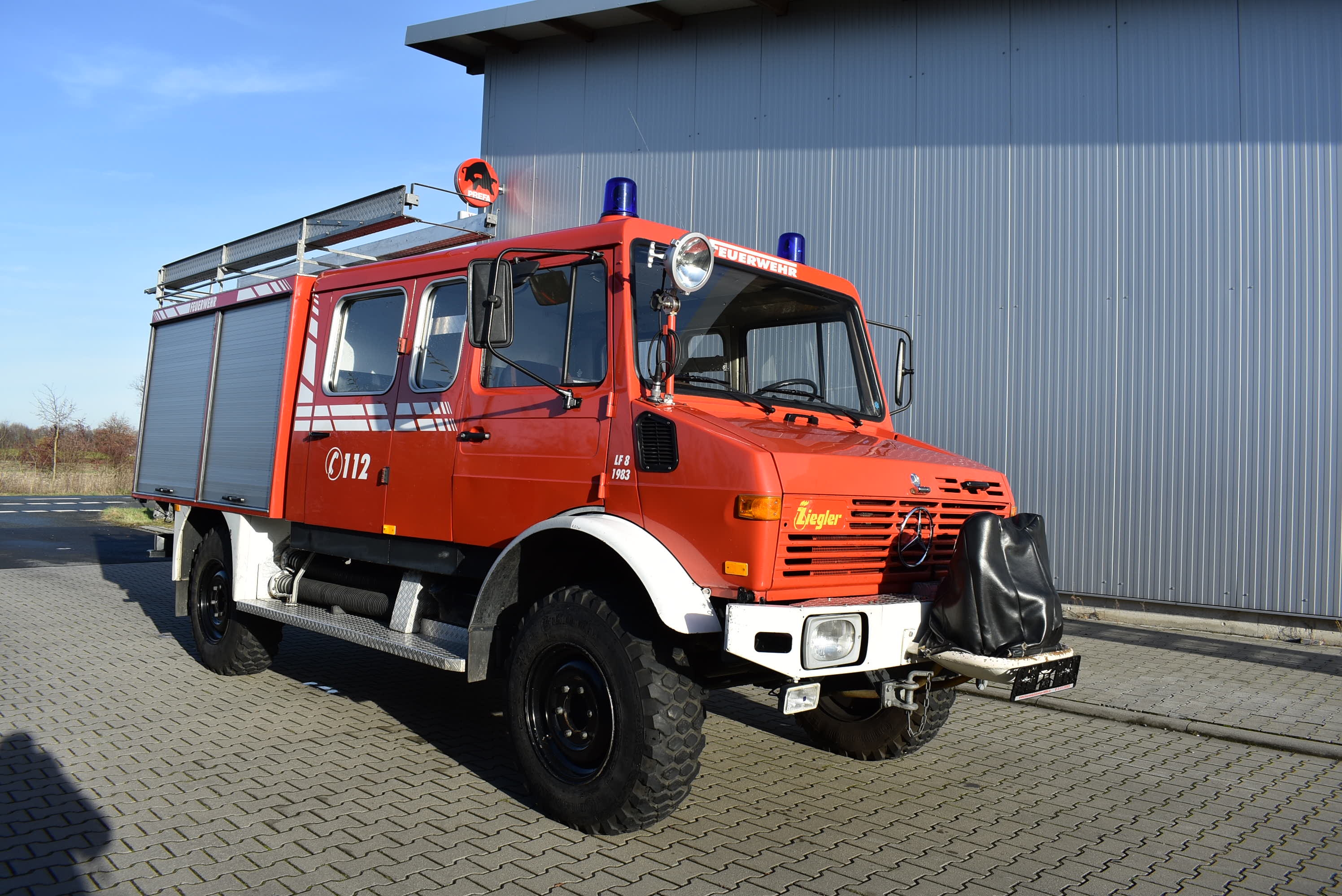 Bosch BOS Unimog 404S LF8 FW Sibbesse 1:87 (H0) - Modello In Plastica