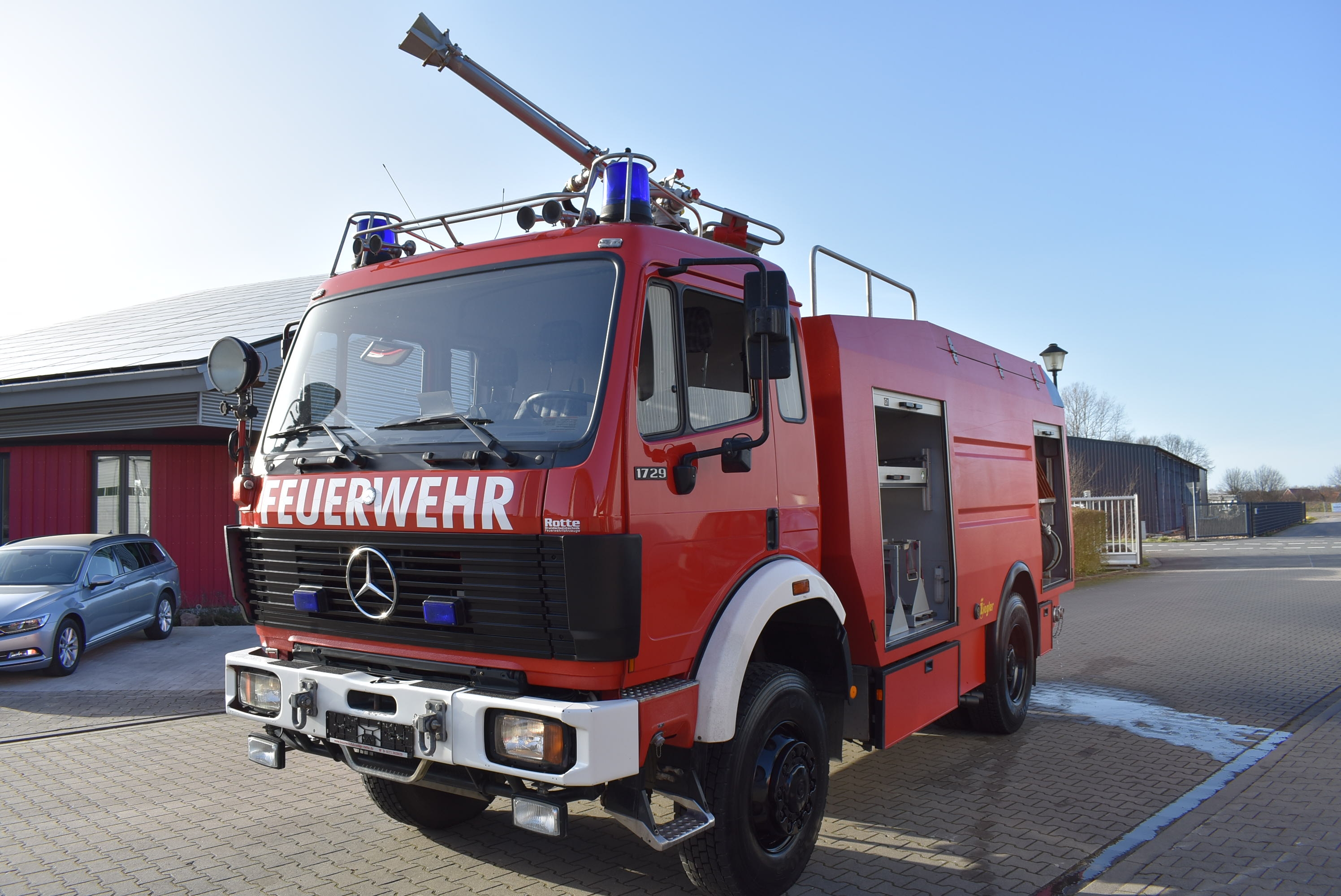 MercedesBenz SK 1729 AK 4x4 Ziegler TLF 24/50 Feuerwehr 4850L