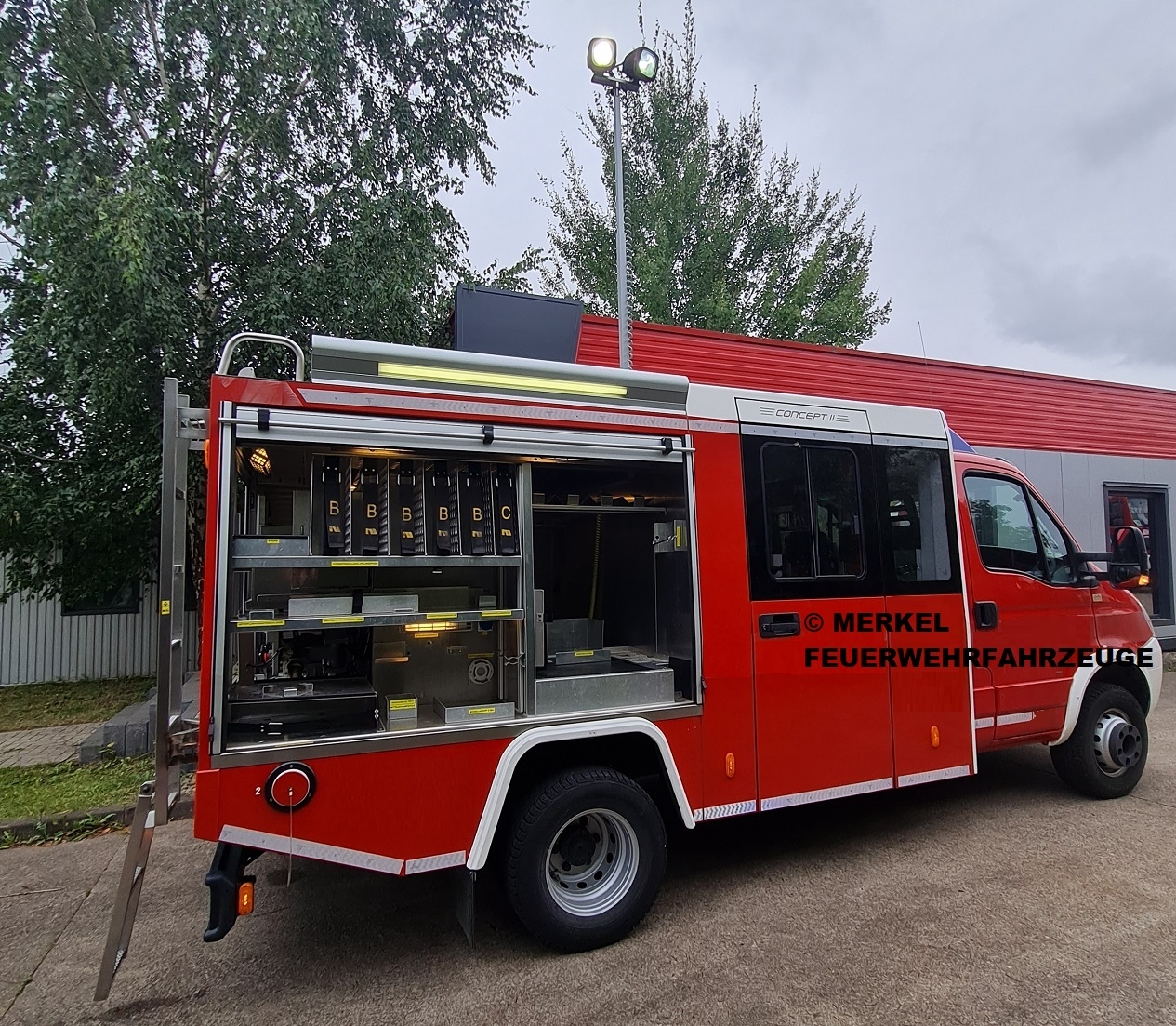 INTEGRAL MLF DAILY 65 C 18 "mittleres Löschfahrzeug"