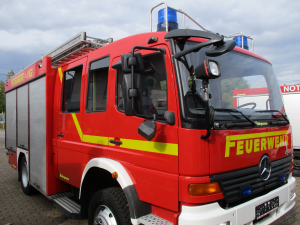 Feuerwehr im Einsatz LED Frontwarnsystem in 70469 Stuttgart für 60,00 € zum  Verkauf